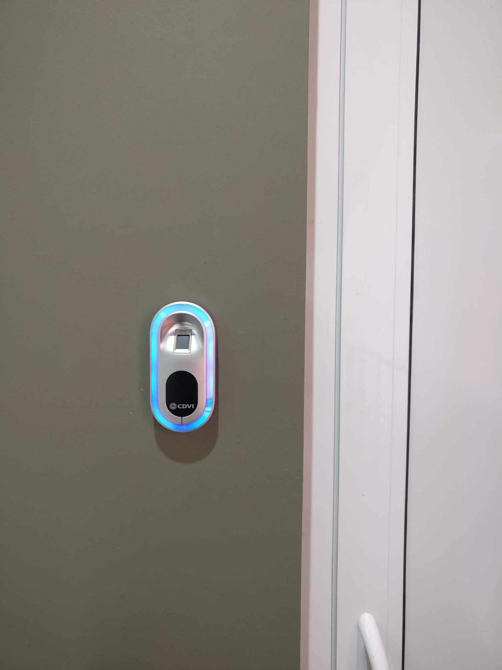 contröle+d-accès+lecteur+biométrique+d-empreintes+digitales Contrôle technique de véhicules